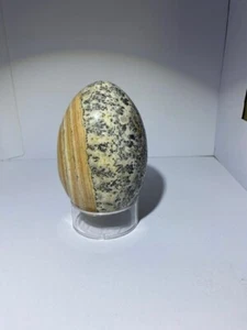 Large Ocean Jasper Egg on Sea Sediment 11.5 cm and Almost 1kg - Picture 1 of 7