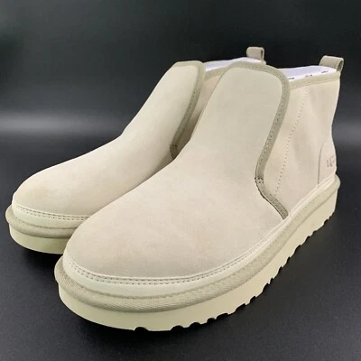 NUEVO UGG HOMBRE NEUMEL BOOT MINIMAL WHITECAP GAMUZA CHUKKA ZAPATO SIN CORDONES US 9/EU 42 Foto 1 de 4