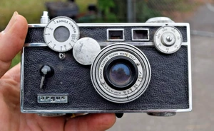 Vintage Argus "The Brick" 35mm Rangefinder Camera, F3.5 lens | TESTED AND WORKS - Picture 1 of 5