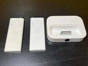 SIN PROBAR Apple Universal Dock Station iPhone iPod USB 30 pines Modelo A1153 Mandos a distancia - Imagen 1 de 3