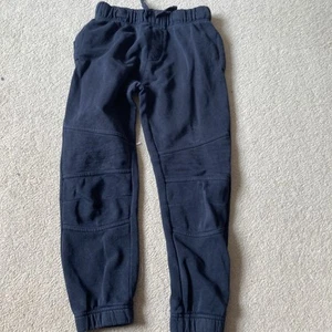 George boy’s Black Jogging Trousers Age 6-7 - Picture 1 of 5