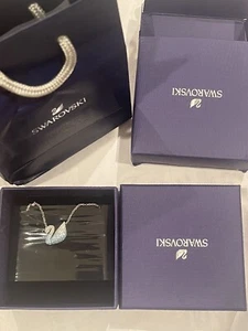 NIB 5512095 Swarovski Rhodium Blue Crystal Iconic Swan Pendant Necklace - Picture 1 of 6