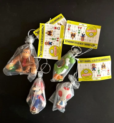 Nintendo Mario , Yoshi,Donkey Kong + Toad 4 X PVC Figural Keyring 5cm - Bild 1 von 4