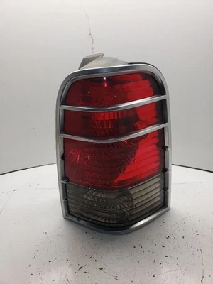 Luz trasera derecha pasajero compatible con 05-07 MARINER 1371642 Foto 1 de 4