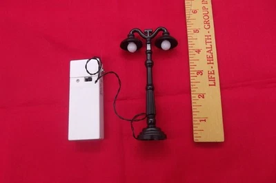 Classic Mini Dollhouse Street Lamp/Light. LED's, battery operated. Tested - Image 1 of 3