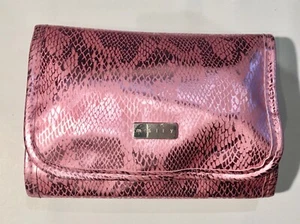Mally Set 7 pc w / bolsa cosmética DIFUSOR DE POROS, SOMBRA DE OJOS, RÍMEL Y CONJUNTO DE 4 CEPILLOS - Imagen 1 de 6