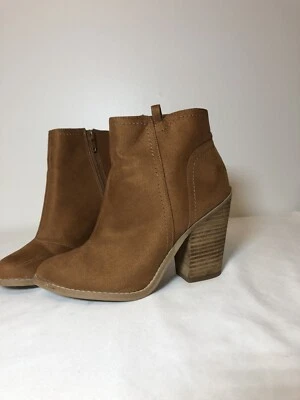 Call It Spring Boots Women’s Size 6.5 Brown Short Heel Ankle Zipper - Image 1 of 4