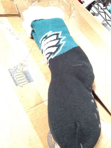 Philadelphia Eagles Women's Footy Slippers Size 6-10 NFL  Warm Socks Non Slip Cover