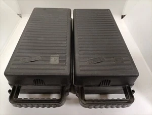 LOTTO 2x PORTA MUSICASSETTE 12 posti vintage portatile - Foto 1 di 2