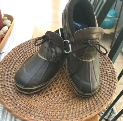 NUEVO Baffin Mujer Coyote Slip On Pato Bota Marrón Oscuro 7M Impermeable 778772 $85 Foto 1 de 4