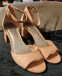 Worthington Brown Faux Suede Sandals Woman Sz 8.5M Block Heel Autumn Fall Office - Picture 1 of 14