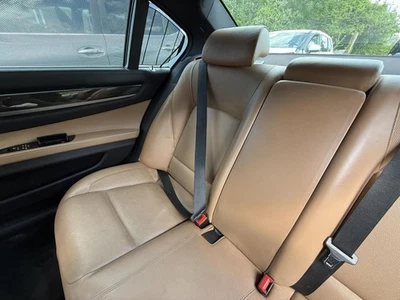 BMW 750i 2009-2012 lado derecho pasajero trasero 2ND cinturón de seguridad marrón crudo Foto 1 de 4