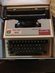 macchina da scrivere olivetti underwood 310perfettamente funzionante con custodi - Foto 1 di 3