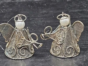 ZWEI Miniatur 2" Engel Vintage Metall Weihnachten hängendes Ornament oder stehend - Bild 1 von 12