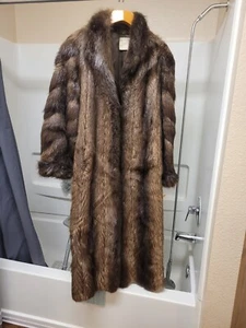 Beaver Coat Made In CANADA - Picture 1 of 1