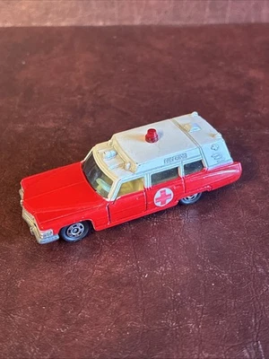 Ambulancia Tomica Cadillac Nº F2 Tomy 1976 Foto 1 de 4