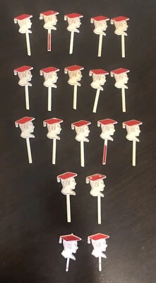 Lote de 19 toppers de plástico vintage Cupcake Picks Boy Profile rojo graduación Foto 1 de 4