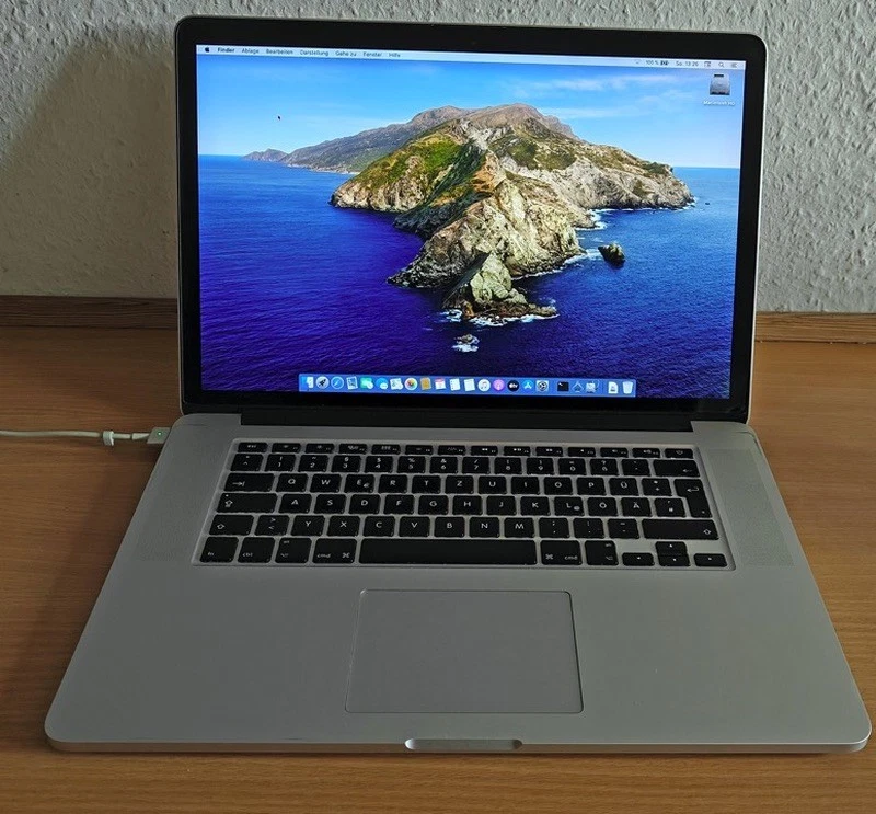 Apple MacBook Pro 15 Mitte 2012 A1398 i7 2,3GHz 256GB SSD 8GB - Bild 1 von 1
