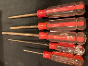 Set of 5 Master Mechanic Screwdrivers - Picture 1 of 2