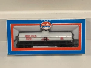 Model Power HO Scale Train 40' Tank Car MICHIGAN ALKALI CO. 8033 LIQUID CHLORINE - Picture 1 of 4
