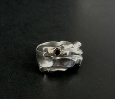 Derrevere 戒指纯银绿色宝石 14K 黄金边框带银色 7.5 码 — 第 1/4 张图片