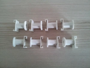 8 Stück Kermi Abstandhalter für Heizkörper Heizung Wandhalter Konsole , weiß - Bild 1 von 7