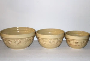 Vintage embossed Fruit Design Stoneware Nesting Mixing Bowls Set Color - Picture 1 of 22