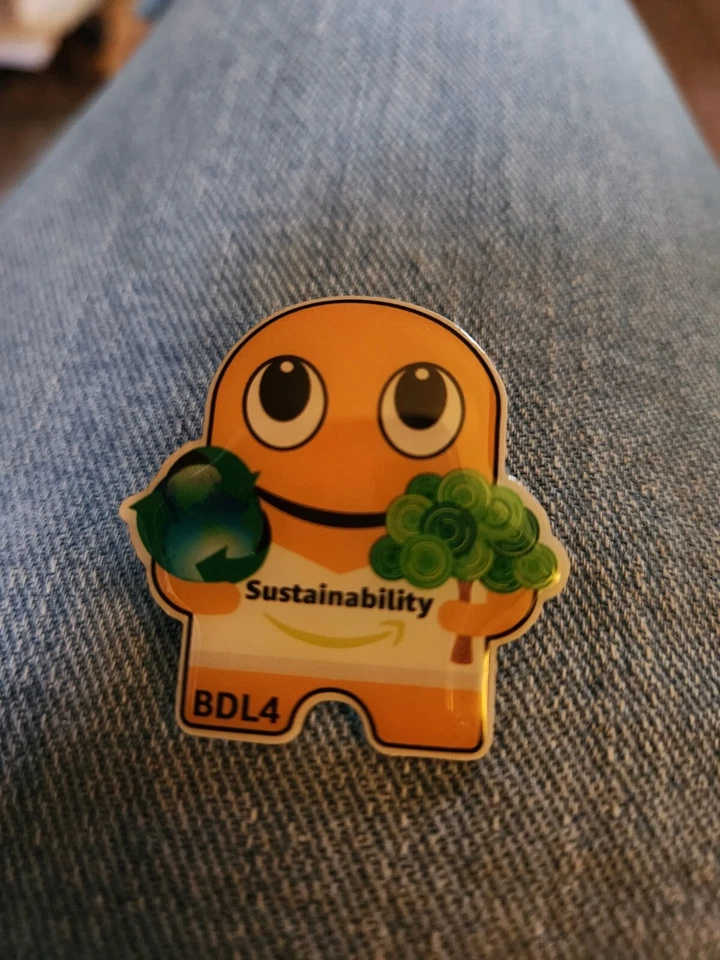 Peccy Pin - Image 1 of 1