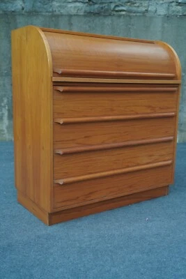 Oficina de escritorio de secretaria con tapa enrollable de madera de teca moderna danesa de mediados de siglo   Foto 1 de 4