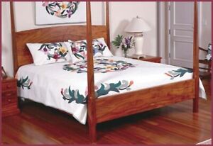 Hawaiian Quilt Bedspread – Cattleya Orchid Design