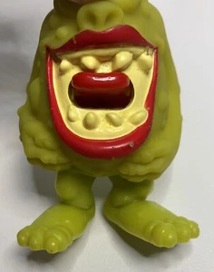 Vintage The Secret Files of The Spy Dogs Eye Popping Space Slug KFC Kid Toy 1999 - Picture 1 of 10