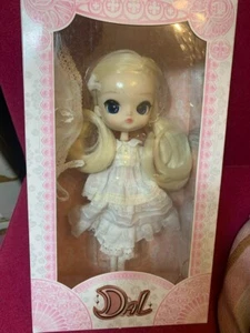 Muñeca Pullip Dal Silan Vestido Blanco Rubio Sin Abrir Buen Estado de Japón - Imagen 1 de 6