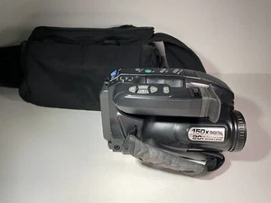 Quasar VM-D51 Video Camera Palmcorder 150 X Camcorder & Bag only UNTESTED P/R - Picture 1 of 24