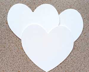 20 x Tarjetas de 300 gms de blanco liso de 4"" x 4"" grandes de corazón NUEVAS - Imagen 1 de 1