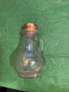 Jarra de vidrio transparente náutica de colección jarra jarra en relieve velero cortapelos tapa de cobre - Imagen 1 de 6