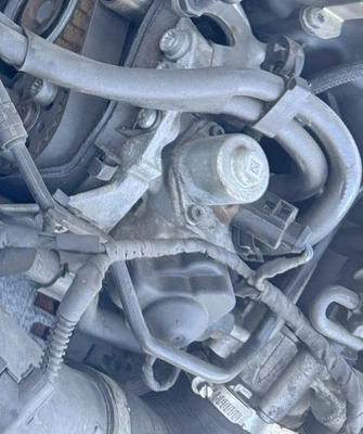 VW Polo 6R Ibiza Pompa Ad Alta Pressione 03P130755 1,2 TDI CFWA - Immagine 1 di 3