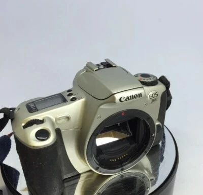 Canon Eos 300 Autofocus 35mm SLR Camera body, full working order+neck strap#414 - Image 1 of 4