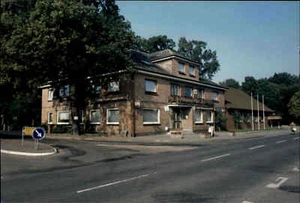 2151 SAUENSIEK bei Stade Strassen Partie Klindworth`s Gasthof und Hotel AK color - Picture 1 of 2