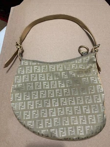 Fendi Oyster cloth handbag - Picture 1 of 10