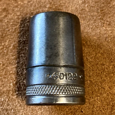 Vintage S-K Wayne Tools 11/16 inch Socket 40122 1/2 Drive 12 Point Knurled - Image 1 of 4