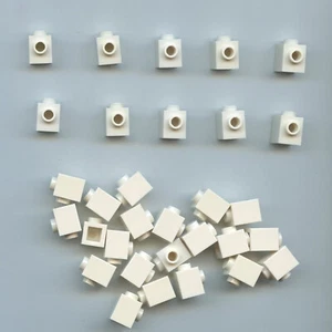 LEGO x 40 Ladrillo Blanco, Modificado 1 x 1 con Perno en 1 Lado a Granel 87087 - Imagen 1 de 1
