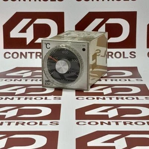 E5C2-R20K-0/1200-200/240 | Omron | Temperature Controller, Used - Picture 1 of 2