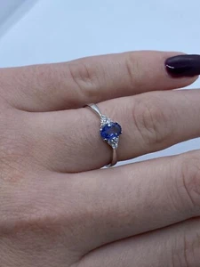 #11 - Anello In Au750 Zaffiro Naturale e Diamanti - Foto 1 di 6