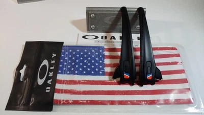 Nuevo Oakley Fuel Cell OO9096 • Potencias SI con Iconos USCG y Microbolsa EE. UU. + Calcomanía Foto 1 de 4