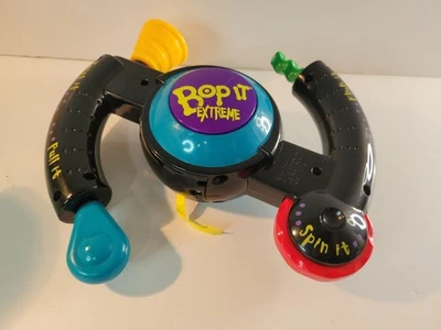 Juego electrónico portátil Hasbro 1998 vintage Bop It Extreme original FUNCIONA Foto 1 de 4