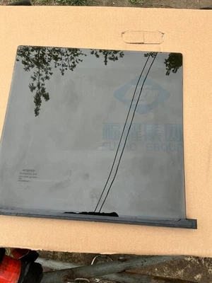 auto glass window Toyota Tacoma Pickup power slider center glass - Image 1 of 3