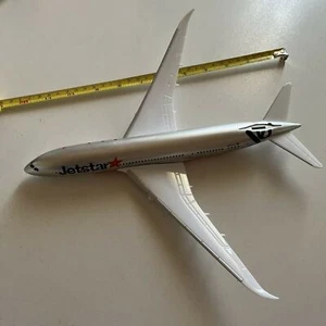 Jetstar Boeing 787-8 Model Airplane 28cm VH-VKA - Picture 1 of 12