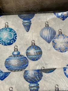Robert Kaufman dekorative Ornamente blau auf weiß Stoff 100 % 8 Yards insgesamt - Bild 1 von 3