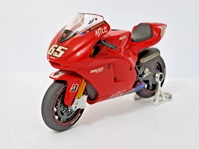 MAISTO - DUCATI DESMOSEDICI 2006 - LORIS CAPIROSSI #65 - 1:18 - Immagine 1 di 4