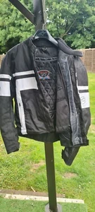 BUFFALO Bike Jacket Blk/Wht Textile Bike Jacket Waterproof with removable lining - Picture 1 of 2